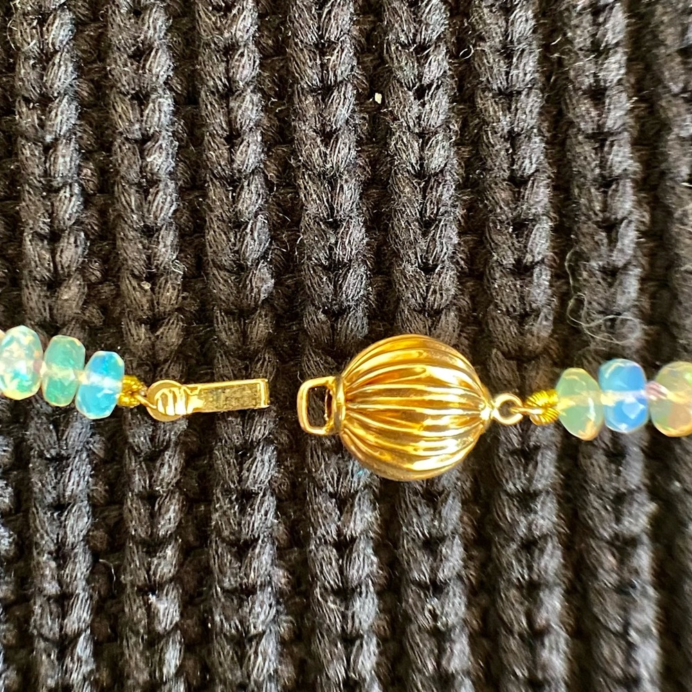 4.5mm to 8.5mm Ethiopian Opals Hand Knotted - 14K Solid Yellow Gold Clasp - Picture 11 of 17